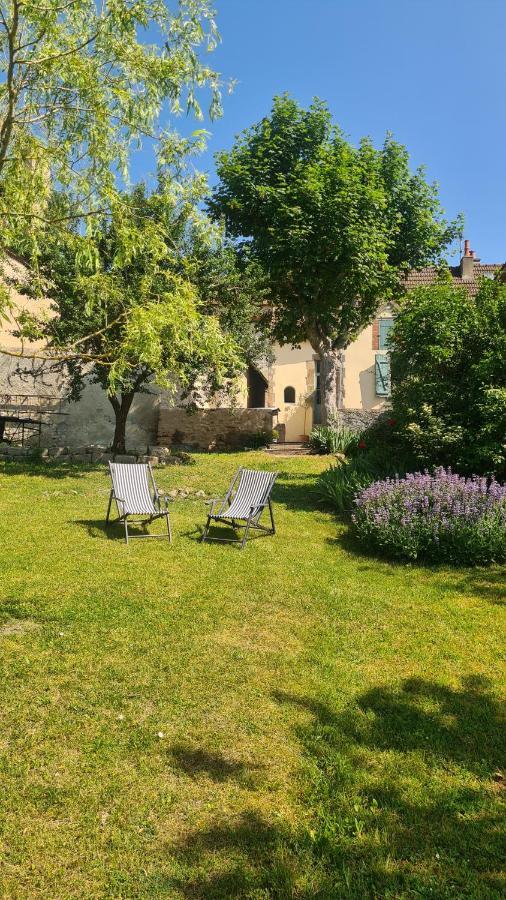 Gite L'Annexe Du Prieure Besson ภายนอก รูปภาพ